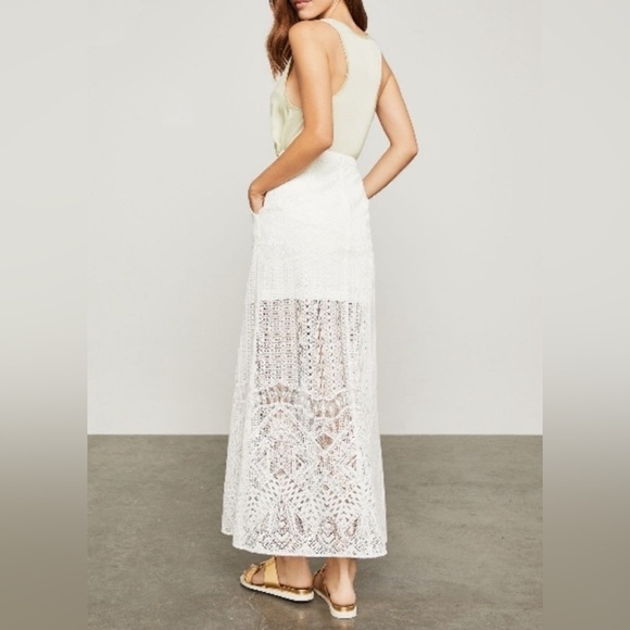 🆕 BCBMAXAZRIA
Harper Lace Maxi Skirt
Off-White Size 10 - Picture 3 of 4